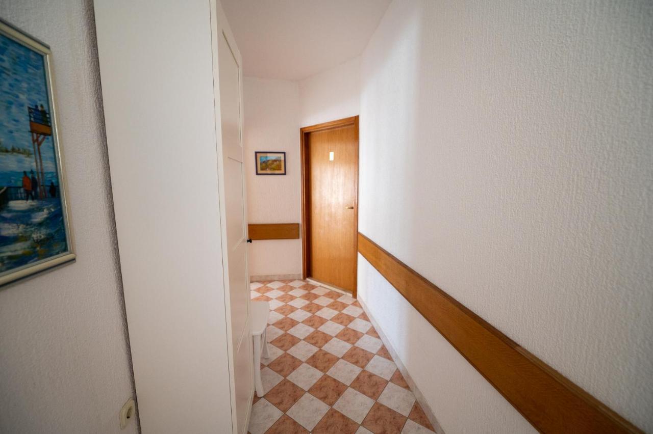Apartmani Marin No1. Vodice Exterior foto
